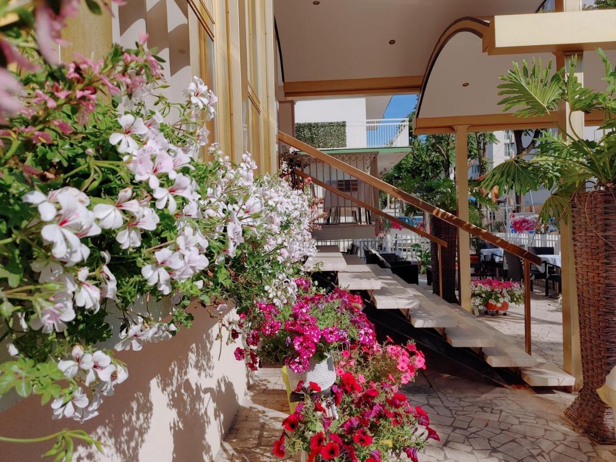 Hotel Mia Restaurant Airport Ρίμινι Εξωτερικό φωτογραφία